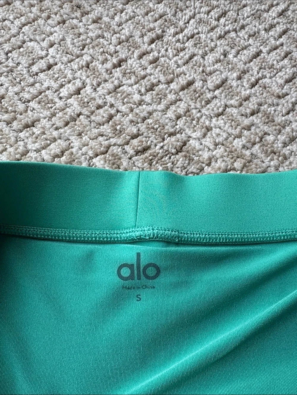 Alo Airlift Timeless Mini Skirt - Lettuce Green